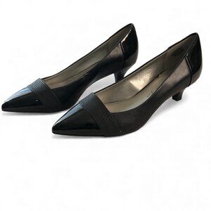 Ann AK Klein iFlex Black Patent Leather Flat Women's Shoes 2' Heel Size 7